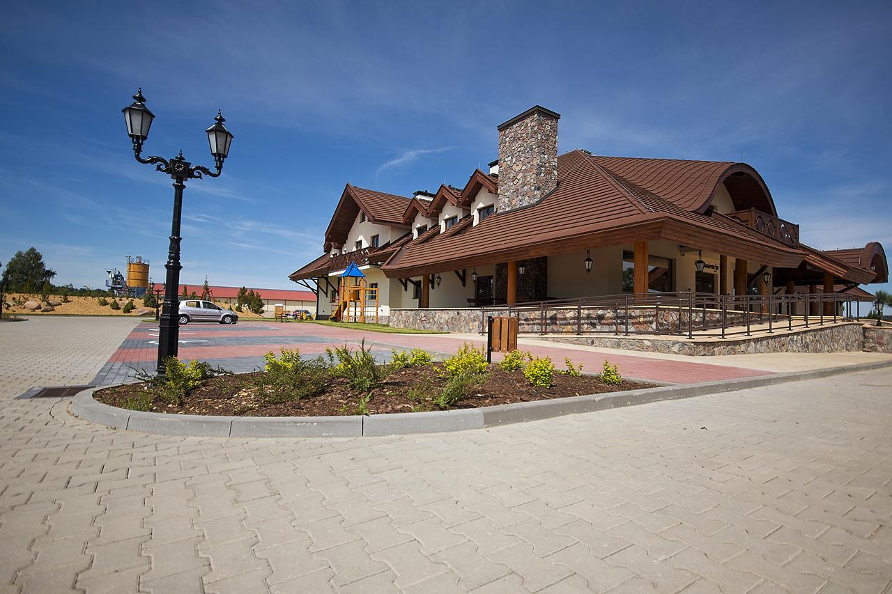 Zajazd Sebory Romany Sebory Exterior photo